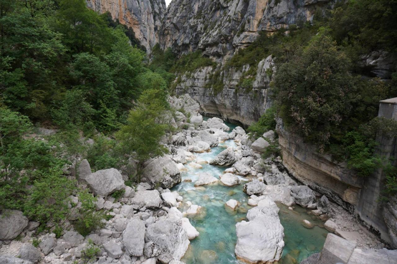 Le Romarin-Topdestination-Aups Exteriör bild